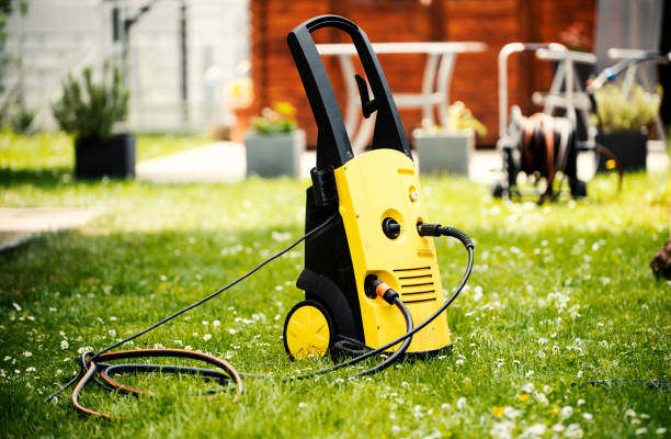 Best Sidewalk and Walkway Cleaning  in South Taft, CA